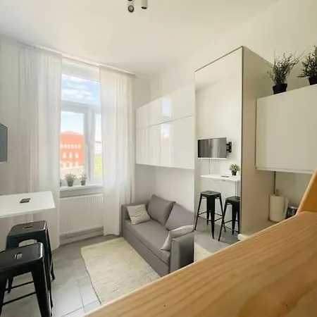 Small With Entresol アパート ビィドゴシュチュ